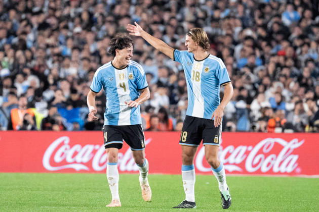 BUENOS AIRES, ARGENTINA - OCTOBER 6: Nico Paz of Argentina (R) celebrates after scoring the team s second goal with Agustin Giay, also of Argentina (L), during the International Friendly, Länderspiel, Nationalmannschaft football match between Argentina and Benin, at the Estadio Monumental Antonio V. Liberti, on October 6, 2026, in Buenos Aires, Argentina. Richard Callis Fotoarena (Richard Callis SPP) Copyright: xRichardxCallisx xSPPx spp-en-RiCa-3026282