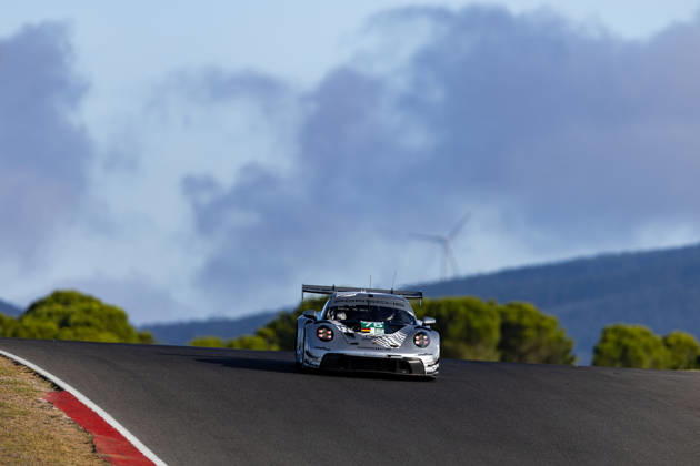 AUTO - ELMS - 4 HOURS OF PORTIMAO 2026 75 KURZEJEWSKI Matt (usa), SARGENT Thomas (usa), LIETZ Richard (aut), Proton Competition, Porsche 911 GT3 R LMGT3, LMGT3, action during the 4 Hours of Portimao 2026, 6th round of the 2026 European Le Mans Series on the Autodromo Internacional do Algarve from October 8 to 10, 2026 in Portimao, Portugal - Copyright: xJoaoxFilipex
