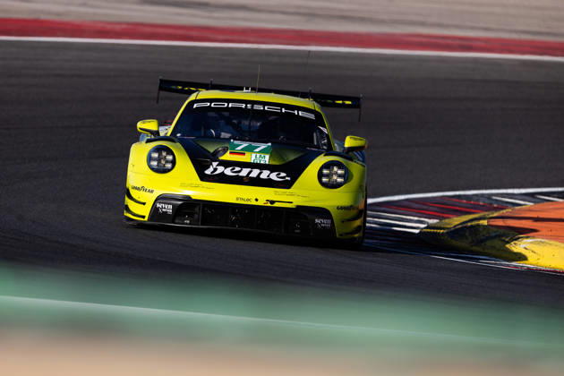 AUTO - ELMS - 4 HOURS OF PORTIMAO 2026 77 BERRY Martin (sgp), VAN EIJNDHOVEN Huub (ned), KING Harry (gbr), Proton Competition, Porsche 911 GT3 R LMGT3, LMGT3, action during the 4 Hours of Portimao 2026, 6th round of the 2026 European Le Mans Series on the Autodromo Internacional do Algarve from October 8 to 10, 2026 in Portimao, Portugal - Copyright: xJoaoxFilipex