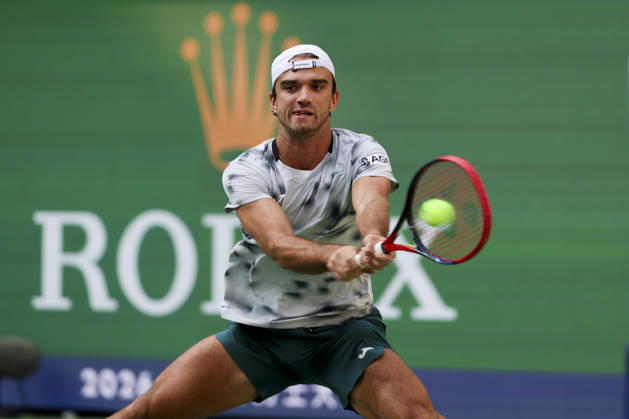 (261007) -- SHANGHAI, Oct. 7, 2026 -- Tomas Machac hits a return during the men s singles first round match between Zhang Zhizhen of China and Tomas Machac of the Czech Republic at the 2026 ATP, Tennis Herren tour Shanghai Masters tennis tournament in Shanghai, China, Oct. 7, 2026. ) (SP)CHINA-SHANGHAI-TENNIS-SHANGHAI MASTERS-MEN S SINGLES (CN) WangxXiang