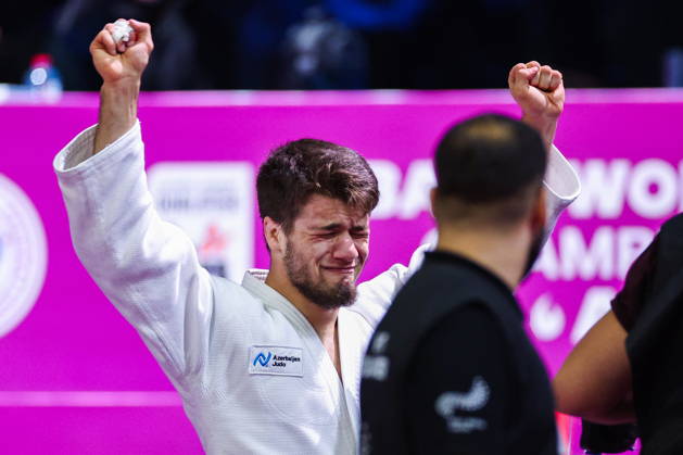 AZERBAIJAN, BAKU - OCTOBER 7, 2026: Omar Radzhabli of Azerbaijan wins Abylaikhan Zhubanazar of Kazakhstan in their -81 kg bout as part of the 2026 World Judo Championships at the National Gymnastics Arena 2026 World Judo Championships In Baku - ZUMAt113 20261007_zaa_t113_450 Copyright: xMikhailxSinitsynx