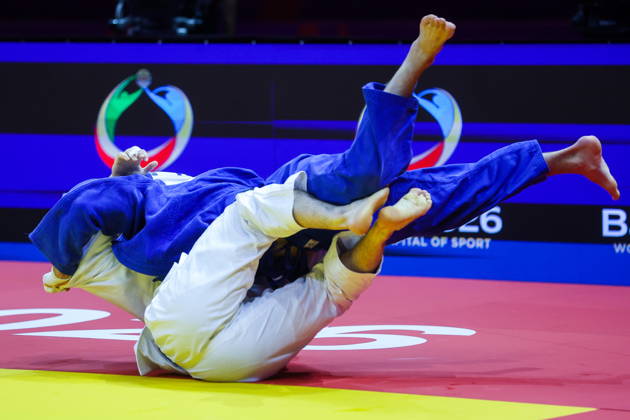 AZERBAIJAN, BAKU - OCTOBER 7, 2026: Abylaikhan Zhubanazar (top) of Kazakhstan and Omar Radzhabli of Azerbaijan compete in their -81 kg bout as part of the 2026 World Judo Championships at the National Gymnastics Arena 2026 World Judo Championships In Baku  - ZUMAt113 20261007_zaa_t113_455 Copyright: xMikhailxSinitsynx