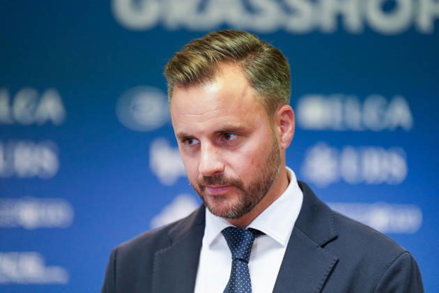 Ludovic Delechat, Verwaltungsratspraesident der Grasshopper Fussball AG (GFAG), bei der Medienkonferenz des Grasshopper Club Zuerich (GCZ) in Zuerich. Portraet, Ludovic Delechat, GC Zuerich, GCZ, Grasshoppers, Verwaltungsratspraesident, Praesident, GFAG, Bridge Football Group, Vereinsfuehrung, Management, Medienkonferenz, Pressekonferenz, Medien, Fussball, Schweizer Fussball, Super League, Zuerich. Copyright: xJOERANxSTEINSIEKx