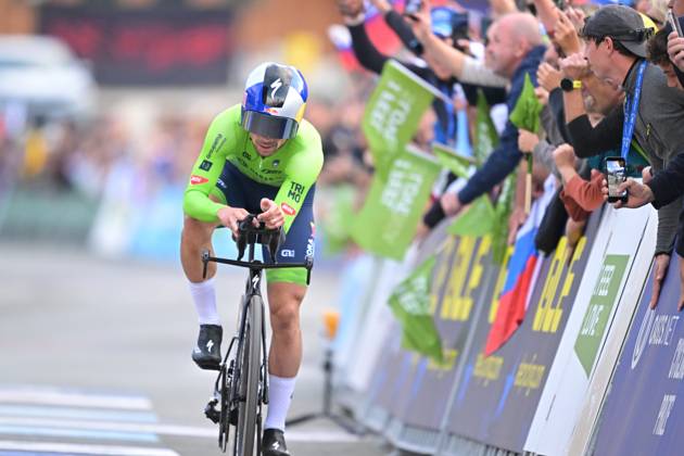 Slovenia s Primoz Roglic crosses the finish line to win the Men Elite Individual Time Trial race (22km) at the cycling UEC Road European Championships, in Ljubljana, Slovenia, on Wednesday 7 October 2026. The UEC Road European Championships are taking place from 02 to 07 October in Ljubljana, Slovenia. DAVIDxPINTENS  x189071127x