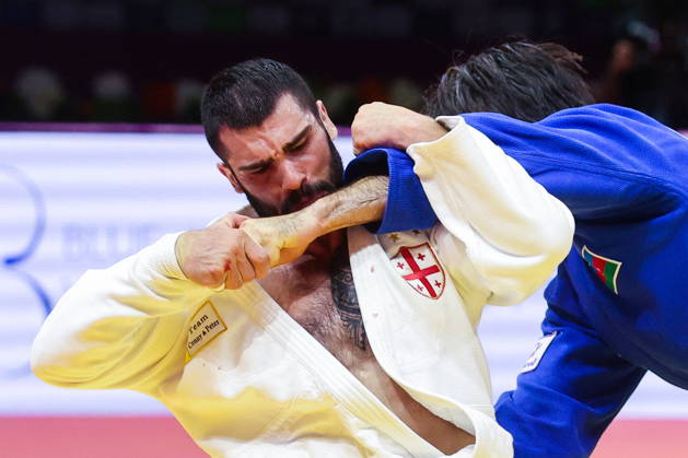 AZERBAIJAN, BAKU - OCTOBER 7, 2026: Tato Grigalashvili (L) of Georgia and Zelim Tckaev of Azerbaijan compete in their -81 kg bout as part of the 2026 World Judo Championships at the National Gymnastics Arena 2026 World Judo Championships In Baku - ZUMAt113 20261007_zaa_t113_501 Copyright: xMikhailxSinitsynx