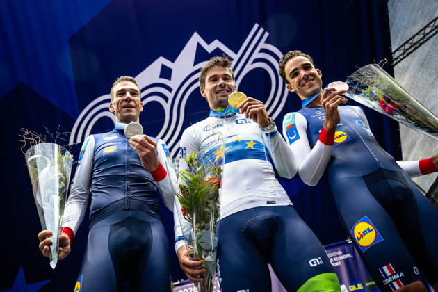 ARMIRAIL Bruno, ROGLIÄa Primož - ROGLIC Primoz, DECOMBLE Maxime: UEC Road cycling, Rad, Radsport, Strasse European Championships - Ljubljana 2026 ARMIRAIL Bruno ( FRA ) - France - Second Place - ROGLIÄa Primož - ROGLIC Primoz ( SLO ) Slovenia Winner - First Place DECOMBLE Maxime ( FRA ) - France - Third Place - Award Ceremony Medal Ceremony Podium - Querformat - quer - horizontal - Landscape - Event Veranstaltung: UEC Road Cycling European Championships 2026 Ljubljana - Category Kategorie: Cycling - Road Cycling European Championships - Individual Time Trail Elite Men - Location Ort: Europe Slovenia - Sencur - Å enÄur - Discipline: Individual Time Trail ( ITT ) - Distance: 22 km - Date Datum: 07.10.2026 Wednesday Day 5 -