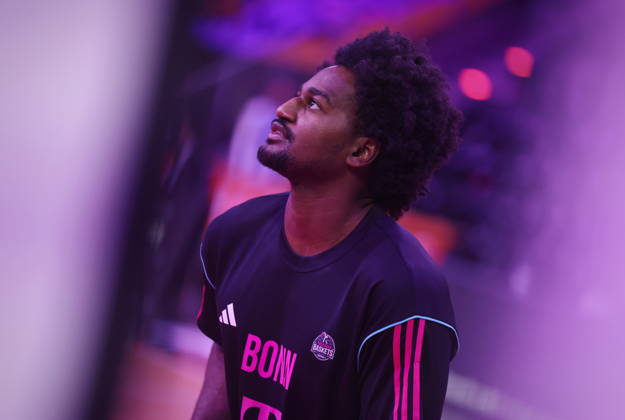 John-Michael Wright Telekom Baskets Bonn vs. FC Porto - Basketball Champions League BCL Foto: Jörn Wolter