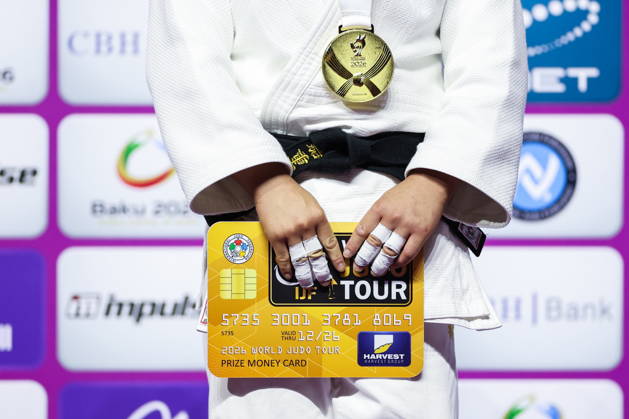 AZERBAIJAN, BAKU - OCTOBER 7, 2026: 1st placed Haruka Kaju of Japan attends an award ceremony for the women s -63 kg category during the 2026 World Judo Championships at the National Gymnastics Arena 2026 World Judo Championships In Baku - ZUMAt113 20261007_zaa_t113_520 Copyright: xMikhailxSinitsynx