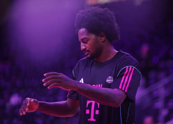 John-Michael Wright Telekom Baskets Bonn vs. FC Porto - Basketball Champions League BCL Foto: Jörn Wolter