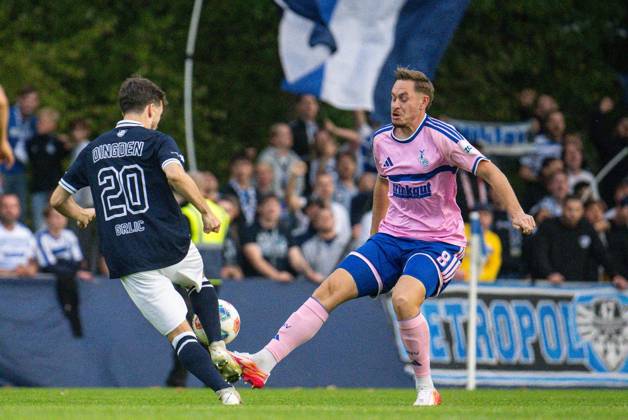 Niederrheinpokal SV Blau-Weiß Dingden - MSV Duisburg ** NUR FÜR REDAKTIONELLE ZWECKE ** EDITORIAL USE ONLY **<p>Fußball Niederrheinpokal SV Blau-Weiß Dingden - MSV Duisburg am 07.10.26 am Sportplatz am Höingsweg in Hamminkeln Aljaz Casar ( Duisburg ) Duisburg Copyright: JakobxKlos