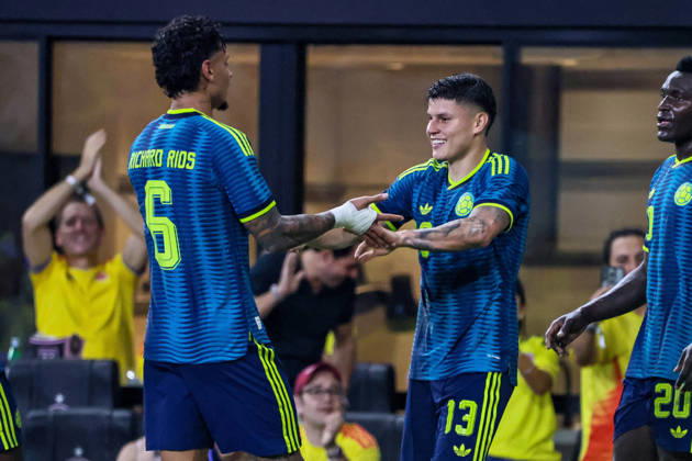 MIAMI, FL - OCTOBER 06: Richard Rios 6 of Colombia and Daniel Arcila 13 of Colombia celebrate a goal scored during an International Friendly, Länderspiel, Nationalmannschaft soccer match between Colombia and Peru at NU Stadium on October 06, 2026 in Miami, Florida.(Photo by Chris Arjoon Icon Sportswire) SOCCER: OCT 06 Colombia vs Peru EDITORIAL USE ONLY Icon2610060000139