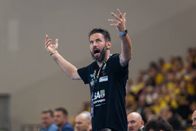 KIELCE, POLAND - OCTOBER 7: Bennet Wiegert during the EHF Champions League Group F match between Industria Kielce nad SC Magdeburg at Hala Legionow on October 2, 2026 in Kielce, Poland --- Pilka reczna. EHF Liga Mistrzow. Industria Kielce - SC Magdeburg. (Photo by Igor Jakubowski Arena Akcji) NEWSPIX.PL --- newspix.pl