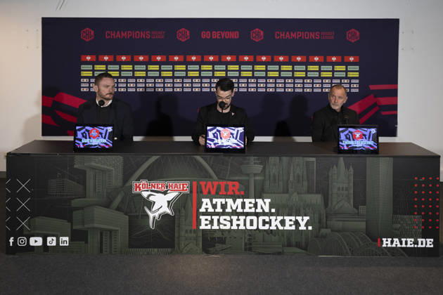 CHL; Kölner Haie - Herning Blue Fox; Köln, 07.10.2026 Garth Murrax (Herning Blue Fox, Head Coach); Jason Schade; Thomas Berglund (Kölner Haie, Head Coach); CHL; Kölner Haie - Herning Blue Fox am 07.10.2026 in der Lanxessarena in Köln (Deutschland). Copyright: xBEAUTIFULxSPORTS AndreasxDickx
