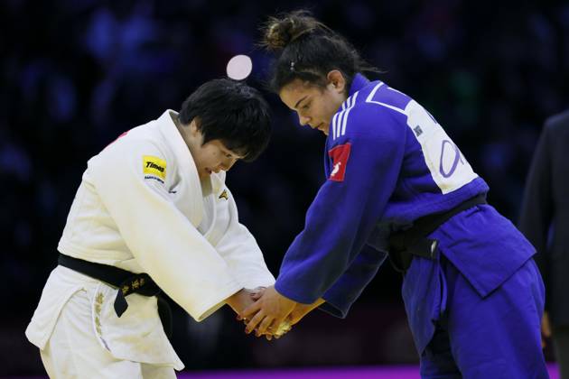 Judo: World championships Haruka Kaju (white) of Japan shakes hands with Kerem Primo of Israel after beating her in the women s 63-kilogram final at the judo world championships in Baku, Azerbaijan, on Oct. 7, 2026.  A14AA0005630395P