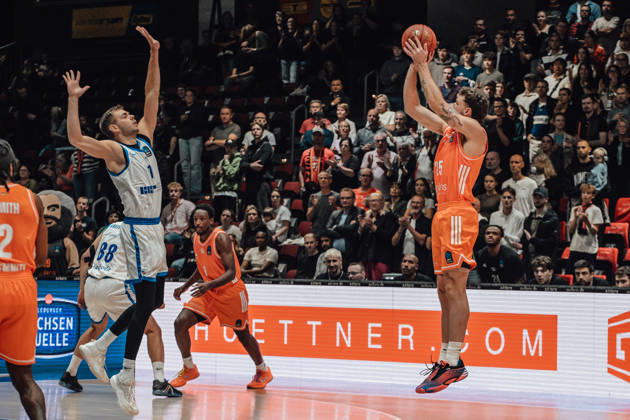 2. Spieltag des Basketball Eurocup Niners Chemnitz - Klaipedos Neptunas 07.10.2026 ab 19.00 Uhr Chemnitz, Chemnitz Arena Im Foto: 25 Ben Burnham, 2. Spieltag des Basketball Eurocup Niners Chemnitz - Klaipedos Neptunas Chemnitz Sachsen Deutschland Copyright: xEHLxMedia MichelxKöhlerx 20262709-Niners-Chemnitz-Klaipeda-Neptunas-003