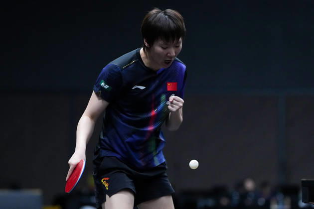 (261008) -- BEIJING, Oct. 8, 2026 -- Wang Manyu of China celebrates scoring during the women s singles round of 16 match between Wang Manyu of China and Shi Xunyao of China at 2026 World Table tennis, Tischtennis (WTT) China Smash in Beijing, China, Oct. 8, 2026. ) (SP)CHINA-BEIJING-TABLE TENNIS-WTT-CHINA SMASH-WOMEN S SINGLES (CN) JuxHuanzong