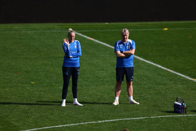 The women s national soccer team is preparing for the World Cup qualifier in Bucharest, Romania, October 8, 2026. National team coach Gemma Grainger during a training session at Stadionul Arcul de Triumf, for the World Cup qualifying match against Romania. Photo by Nikola Krstic, NTB Romania, Bucharest. EDITORIAL USE ONLY. RESTRICTED USE FOR BETTING COMPANIES Copyright: xNikolaxKrsticx xNTBx