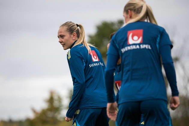 261008 Alice Bergström of the Swedish women s national football team during a training session on October 8, 2026 in Stockholm. Photo: Johanna Säll BILDBYRAN kod JL JL0637 fotboll football soccer fotball vm-kval kval fifa womens world cup qualifier qualifier träning practice training sverige sweden dam bbengfotboll football soccer fotball vm-kval kval fifa womens world cup qualifier qualifier träning practice training sverige sweden dam bbeng Copyright: JOHANNAxSÄLL BB261008BB201