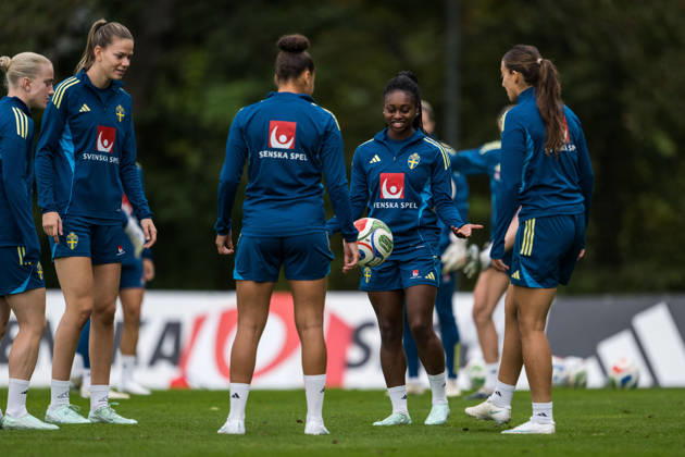 261008 Monica Jusu Bah of the Swedish women s national football team during a training session on October 8, 2026 in Stockholm. Photo: Johanna Säll BILDBYRAN kod JL JL0637 fotboll football soccer fotball vm-kval kval fifa womens world cup qualifier qualifier träning practice training sverige sweden dam bbengfotboll football soccer fotball vm-kval kval fifa womens world cup qualifier qualifier träning practice training sverige sweden dam bbeng Copyright: JOHANNAxSÄLL BB261008BB217