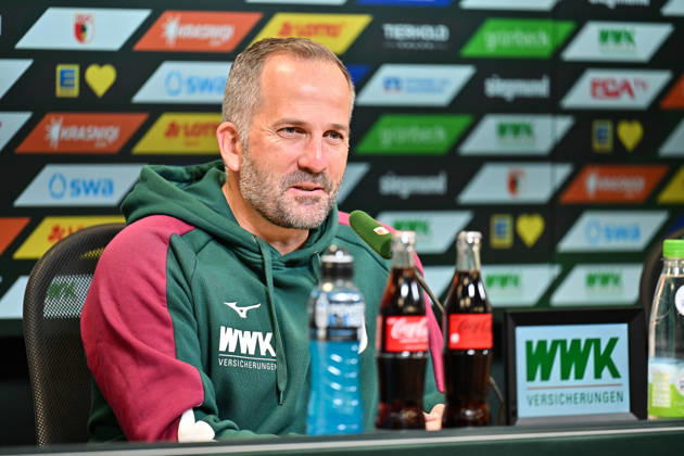 Pressekonferenz FC Augsburg, 08.10.2026 AUGSBURG, GERMANY; 08. OCTOBER: im Bild Manuel BAUM Coach FC Augsburg bei der Pressekonferenz vor der Bundesliga Partie gegen den FC Bayern Copyright: xBEAUTIFULxSPORTS Goldbergx
