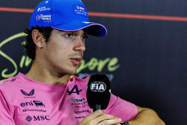 RECORD DATE NOT STATED 8th October 2026; Marina Bay, Singapore; Formula 1, Singapore Grand Prix, Arrival Day; Franco Colapinto (43) of Argentina and BWT Alpine Formula One Team during the press conference, PK, Pressekonferenz at the Singapore Grand Prix StephenxBlackberry