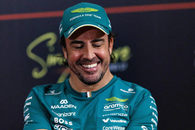 RECORD DATE NOT STATED 8th October 2026; Marina Bay, Singapore; Formula 1, Singapore Grand Prix, Arrival Day; Fernando Alonso (14) of Spain and Aston Martin Aramco Formula One Team during the press conference, PK, Pressekonferenz at the Singapore Grand Prix StephenxBlackberry