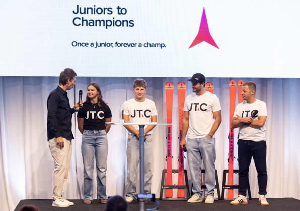 ALPINE SKIING - Atomic Media Day 2026 ALTENMARKT,AUSTRIA,08.OCT.26 - ALPINE SKIING - Atomic Media Day. Image shows presenter Christian Brugger, Katharina Unterdechler, Stefan Lehenauer, Daniel Danklmaier and Juergen Graller (Atomic). GEPAxpictures xHaraldxSteiner