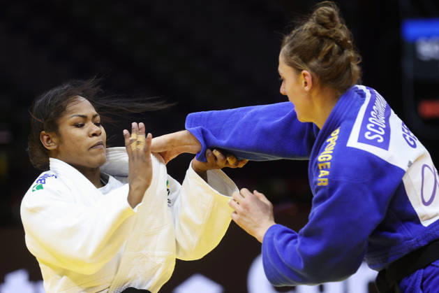 AZERBAIJAN, BAKU - OCTOBER 8, 2026: Nauana Silva of Brazil (L) and Giovanna Scoccimarro of Germany compete in their -70 kg bout as part of the 2026 World Judo Championships at the National Gymnastics Arena 2026 World Judo Championships In Baku - ZUMAt113 20261008_zaa_t113_452 Copyright: xMikhailxSinitsynx