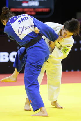 AZERBAIJAN, BAKU - OCTOBER 8, 2026: Madina Taimazova (R) of Russia and Aleksandra Andric of Serbia compete in their -70 kg bout as part of the 2026 World Judo Championships at the National Gymnastics Arena 2026 World Judo Championships In Baku - ZUMAt113 20261008_zaa_t113_482 Copyright: xMikhailxSinitsynx