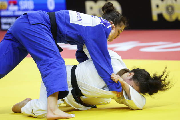 AZERBAIJAN, BAKU - OCTOBER 8, 2026: Madina Taimazova (bottom) of Russia and Aleksandra Andric of Serbia compete in their -70 kg bout as part of the 2026 World Judo Championships at the National Gymnastics Arena 2026 World Judo Championships In Baku - ZUMAt113 20261008_zaa_t113_485 Copyright: xMikhailxSinitsynx