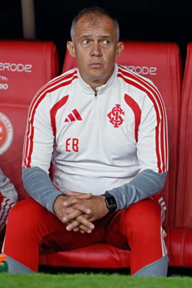 RECORD DATE NOT STATED 7th October 2026; Beira-Rio Stadium, Porto Alegre, Brazil; Brazilian Serie A Football, Internacional versus Corinthians; Internacional manager Eduardo Baptista looks on MaxxPeixoto DiaEsportivo