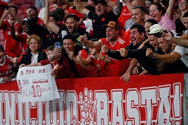 RECORD DATE NOT STATED 7th October 2026; Beira-Rio Stadium, Porto Alegre, Brazil; Brazilian Serie A Football, Internacional versus Corinthians; Internacional fans celebrates the scored goal by Alan Patrick in the 77th minute to go up 2-0 MaxxPeixoto DiaEsportivo