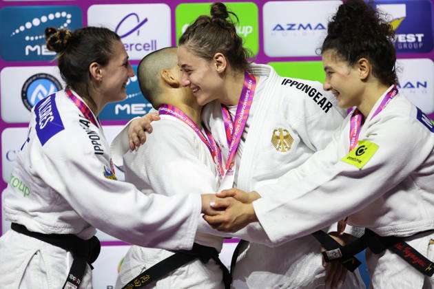 AZERBAIJAN, BAKU - OCTOBER 8, 2026: 2nd placed Giovanna Scoccimarro of Germany, 1st placed Ai Tsunoda Roustant of Spain, 3rd placed Michaela Polleres of Austria and Madina Taimazova (L-R) of Russia are pictured during an award ceremony for the women s -70 kg category during the 2026 World Judo Championships at the National Gymnastics Arena. Mikhail Sinitsyn TASS 98956120