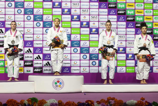 AZERBAIJAN, BAKU - OCTOBER 8, 2026: 2nd placed Giovanna Scoccimarro of Germany, 1st placed Ai Tsunoda Roustant of Spain, 3rd placed Michaela Polleres of Austria and Madina Taimazova (L-R) of Russia pose during an award ceremony for the women s -70 kg category during the 2026 World Judo Championships at the National Gymnastics Arena 2026 World Judo Championships In Baku - ZUMAt113 20261008_zaa_t113_527 Copyright: xMikhailxSinitsynx