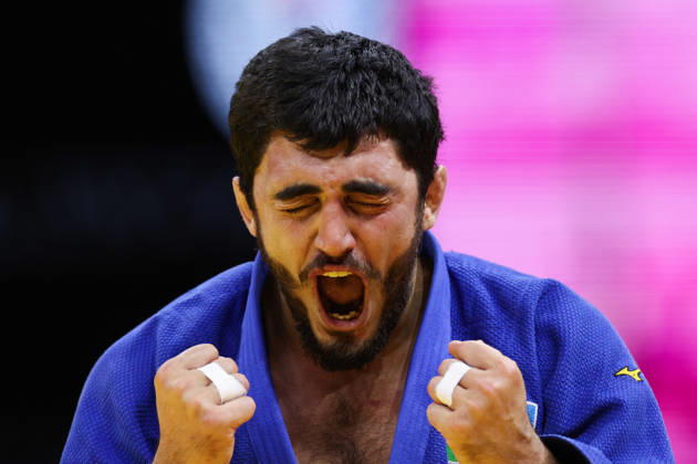 AZERBAIJAN, BAKU - OCTOBER 8, 2026: Murad Fatiyev of Azerbaijan celebrates his victory after a -90 kg bout against Nemanja Majdov of Serbia as part of the 2026 World Judo Championships at the National Gymnastics Arena. Mikhail Sinitsyn TASS 98958142