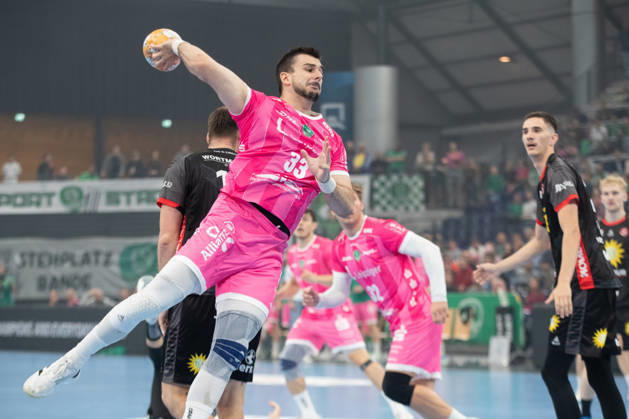 Handball, HBL2: SC DHfK Leipzig - TuS N-Lübbecke; 08.10.2026 Luka Rogan (33, SC DHfK Leipzig) wirft. Handball, 2. Bundesliga, Saison 2026 2027, 7. Spieltag: SC DHfK Leipzig vs. TuS N-Lübbecke am 08.10.2026 in der Quarterback Immobilien Arena Leipzig. Copyright: xBEAUTIFULxSPORTS JanxKaeferx