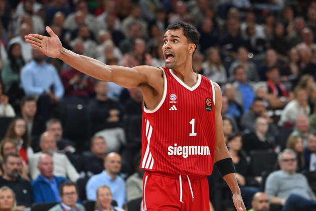 Oscar DA SILVA (FCB), Gestik,gibt Anweisungen, Aktion,Einzelbild,angeschnittenes Einzelmotiv,Halbfigur,halbe Figur. Basketball Euro League,Saison 2026 2027, FC Bayern Muenchen - Virtus Bologna am 08.10.2026 , S A P G A R D EN