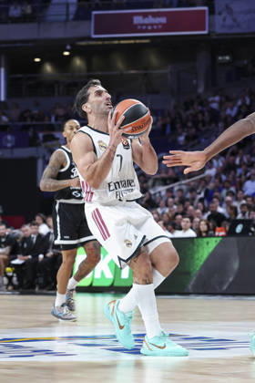 October 8, 2026, Madrid, Madrid, Spain: Facundo Campazzo of Real Madrid in action during the Euroleague Basketball Regular Season Round 4 game between Real Madrid v Partizan Mozzart Bet Belgrade at Movistar Arena on October 08, 2026 in Madrid, Spain. Real Madrid V Partizan Mozzart Bet Belgrade - Euroleague 2025 2026 - ZUMAa181 20261008_zaa_a181_229 Copyright: xIrinaxR.xHipolitox