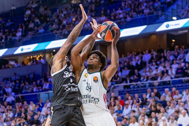 ESP: Euroleague Real Madrid v Partizan Belgrade Nick Smith Jr of Real Madrid and 24part during the Euroleague match between Real Madrid and Partizan Mozzart Bet Belgrade played at Movistar Arena Stadium on October 8 2026 in Madrid Spain Madrid Spain Basketball Copyright: xAlbaxPachecox xAgenciaxLOFx