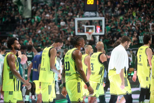 Panatinaikos AKTOR v Fenerbahce Tarfin - EuroLeague ATHENS, GREECE - OCTOBER 8: Players of Fenerbahce Tarfin are seen after the EuroLeague Week 4 match between Panathinaikos AKTOR and Fenerbahce Tarfin at OAKA Sports Hall in Athens, Greece, on October 8, 2026. Ayhan Mehmet Anadolu Athens Greece. Editorial use only. Please get in touch for any other usage.  Copyright: x2026xAnadoluxAyhanxMehmetx