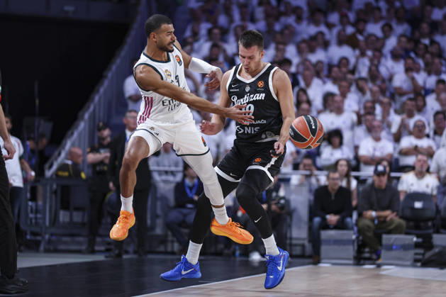 October 8, 2026, Madrid, Madrid, Spain: Timothe Luwawu-Cabarr Ot of Real Madrid and Arijan Lakic of Partizan Mozzart Bet Belgrade in action during the Euroleague Basketball Regular Season Round 4 game between Real Madrid v Partizan Mozzart Bet Belgrade at Movistar Arena on October 08, 2026 in Madrid, Spain. Real Madrid V Partizan Mozzart Bet Belgrade - Euroleague 2025 2026 - ZUMAa181 20261008_zaa_a181_251 Copyright: xIrinaxR.xHipolitox