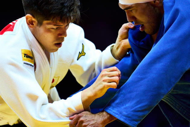 (L-R) Sanshiro Murao (JPN), Sherov Erlan (KGZ), OCTOBER 8, 2026 -Judo : World Judo Championships BAKU2026 Mens -90kg2nd Round match at National Gymnastics Arena in Baku, Azerbaijan. aflo_354387868 KenxAsakurax