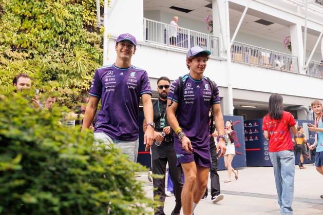 October 8, 2026, Singapore, Singapore: George Russell of Great Britain (L) and Kimi Antonelli of Italy (R) of the Mercedes-AMG PETRONAS Formula One Team walk through the paddock ahead of the F1 Grand Prix of Singapore at the Marina Bay Street Circuit. Formula 1, Singapore Grand Prix 2026, Media Day - 08 Oct 2026 - ZUMAs197 20261008_aaa_s197_149 Copyright: xGeorgexHitchensx