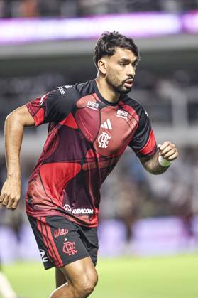 RECORD DATE NOT STATED match between Santos and Flamengo Santos (SP) 08 10 2026 Santos Flamengo Brasileirao Vila Belmiro Player Lucas Paqueta celebrates his goal in a match between Santos and Flamengo, valid for the 29th round of the 2026 Brazilian Championship, held at the Urbano Caldeira stadium (Vila Belmiro), in Santos, on the night of this Thursday (08) of October 2026.(Foto: Pedro Paulo Diaz Thenews2 imago images) SPO  Copyright: xPedroxPauloxDiazx
