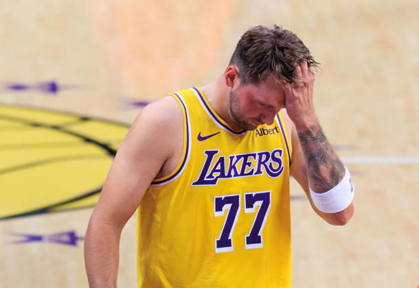 October 8, 2026, Los Angeles, California, USA: Luka Doncic 77 of the Los Angeles Lakers during a preseason NBA, Basketball Herren, USA game against the Sacramento Kings on Thursday October 8, 2026 at Crypto.com Arena in Los Angeles, California. JAVIER ROJAS PI Lakers Vs. Kings  - ZUMAp124 20261008_zaa_p124_012 Copyright: xJavierxRojasx