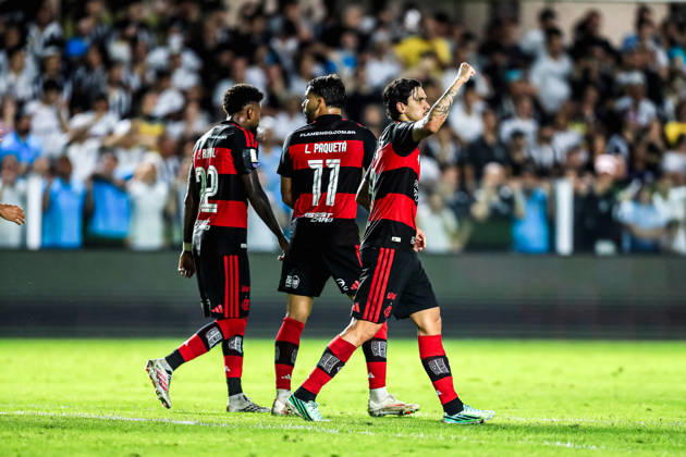 October 10, 2026, Sao Paulo, Sao Paulo, Brazil: SoO PAULO (SP), BRAZIL OCTOBER 10: Flamengo player Pedro during the match between Santos and Flamengo in the 2026 Brazilian Championship at Vila Belmiro Stadium in Santos (SP), Brazil, on Thursday, October 10, 2026., Credit:Marco Miatelo Avalon Copyright: xMarcoxMiatelox xAvalonx 1141611919