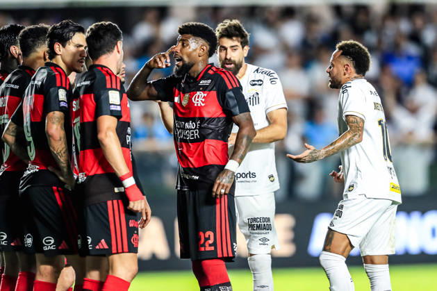 October 10, 2026, Sao Paulo, Sao Paulo, Brazil: SoO PAULO (SP), BRAZIL OCTOBER 10: Flamengo player Emerson Royal during the match between Santos and Flamengo in the 2026 Brazilian Championship at Vila Belmiro Stadium in Santos (SP), Brazil, on Thursday, October 10, 2026., Credit:Marco Miatelo Avalon Copyright: xMarcoxMiatelox xAvalonx 1141612023