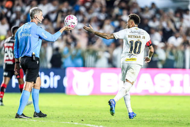 October 10, 2026, Sao Paulo, Sao Paulo, Brazil: SoO PAULO (SP), BRAZIL OCTOBER 10: Santos player Neymar Jr. during the match between Santos and Flamengo in the 2026 Brazilian Championship at Vila Belmiro Stadium in Santos (SP), Brazil, on Thursday, October 10, 2026., Credit:Marco Miatelo Avalon Copyright: xMarcoxMiatelox xAvalonx 1141612064