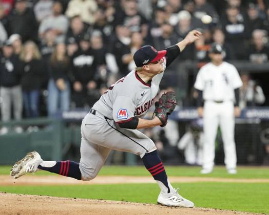 Baseball: Division Series between Guardians and White Sox Cleveland Guardians starter Parker Messick pitches during Game 4 of the American League Division Series against the Chicago White Sox at Rate Field in Chicago on Oct. 8, 2026.  A14AA0005630518P
