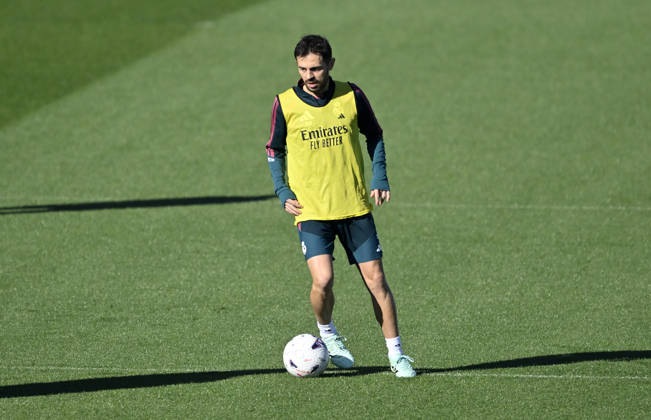Training session of Real Madrid MADRID, SPAIN - OCTOBER 9: Portuguese midfielder Bernardo Silva of Real Madrid attends a training session at the club s Valdebebas training complex prior to their upcoming La Liga Matchday 8 fixture against Villarreal in Madrid, Spain on October 9, 2026. Burak Akbulut Anadolu Madrid Spain. Editorial use only. Please get in touch for any other usage.  Copyright: x2026xAnadoluxBurakxAkbulutx